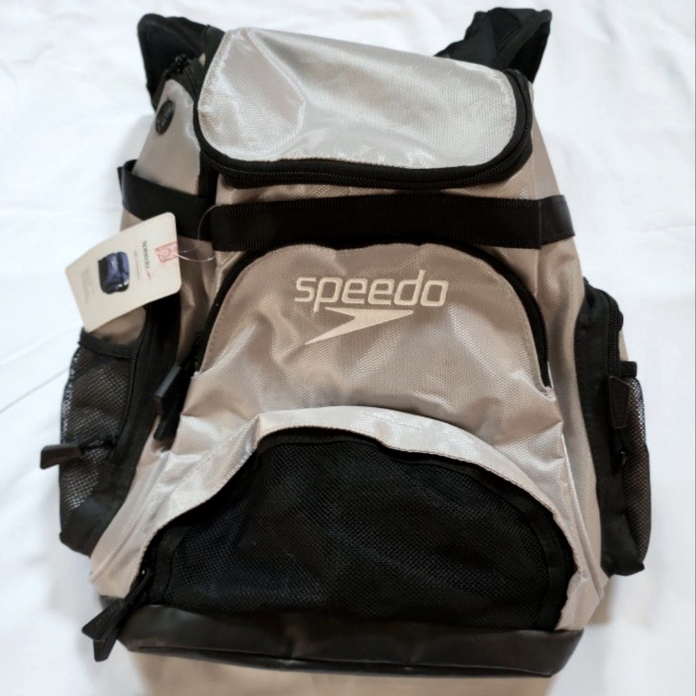 NWT Speedo Small Pro Backpack. Silver and Black